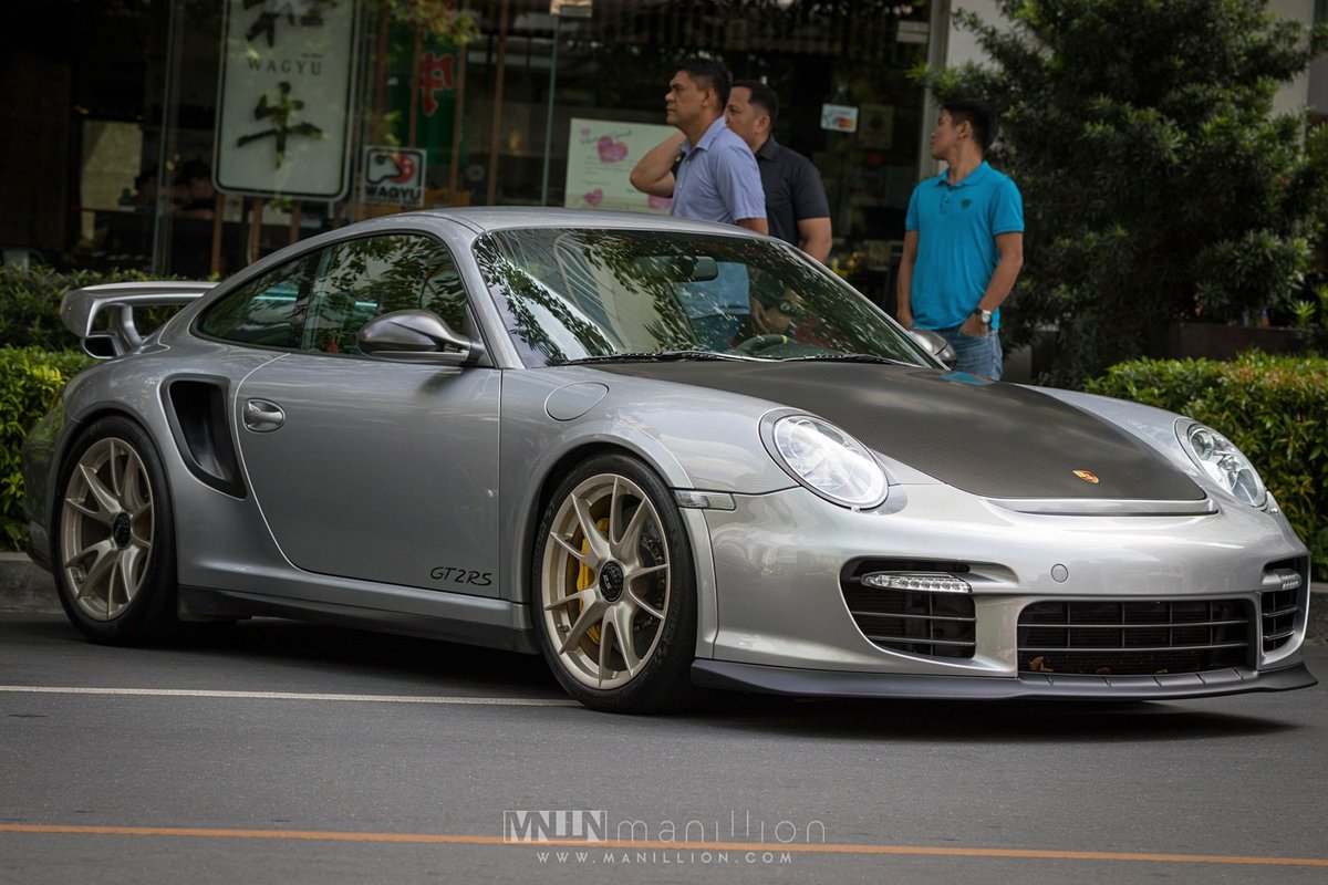 AutomotivePHL's tweet photo. Porsche GT2 RS

#porsche #gt2rs #porschegt2rs #porsche911 #911gt2rs #porsche911gt2rs #carsandcoffee #carsandcoffeeph #cardaysundayatforbestown #carspotting #supercar #automotive #automotivephotography #supercarsunday #burgoscircle #bgc #bonifacioglobalcity #carporn #philippines https://t.co/22NHvFSAFb