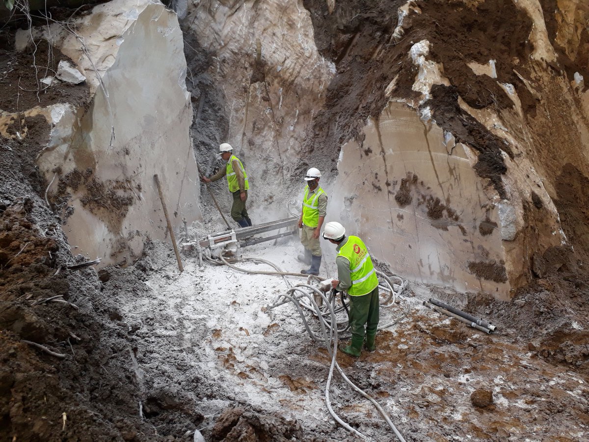 CbHitech's tweet photo. Quarry Workforce. Our People, Our Strength.

 #Jupitergreyquarry, #stonequarry, #cbhitech, #cbhitechstone, #vietnamstonequarry https://t.co/rnivjABDYS