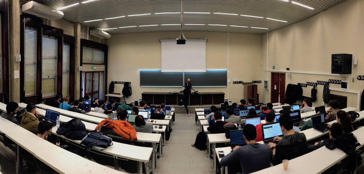 In the last weeks I kicked off two courses on mobile app development at the University of Catania. Teaching complex topics to those large number of students would be hard without exploiting the #ChallengeBasedLearning, a framework promoted by Apple I learnt at the iOS DevAcademy
