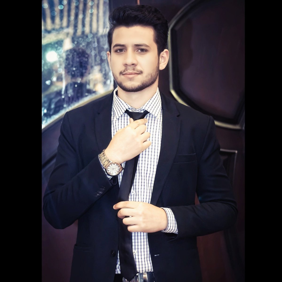 AmRElHoSaRy1's tweet photo. #NewProfilePic
#Get_smart 😎 https://t.co/ejbxeuHeLv