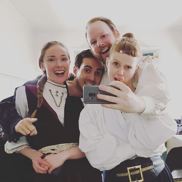 SnafuDance's tweet photo. Backstage at #PacCon18 with @sextrexcomedy & @petercarlone
#doofs https://t.co/8X6kPQfzXR
