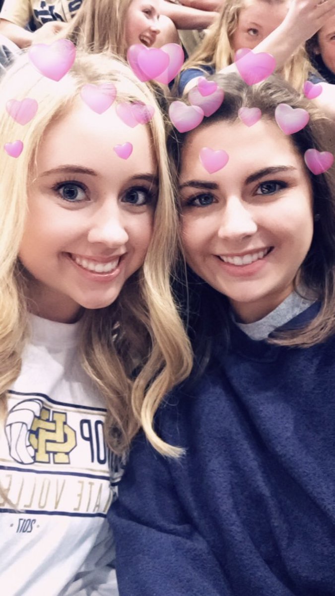EOberle's tweet photo. Happy (late) Birthday girly!!! 💜💜💜 hope you had a great day 😋 @care_halbur https://t.co/Bi31kBTuBR