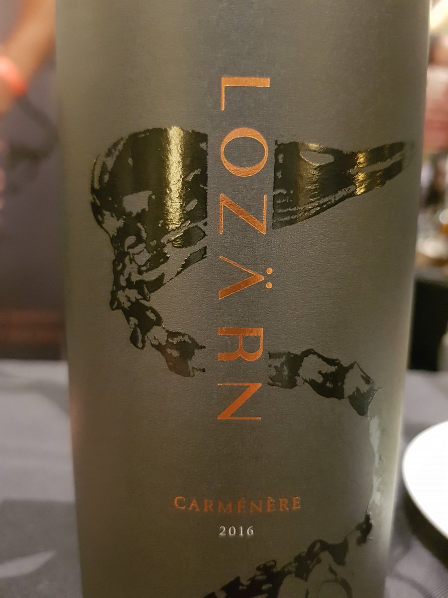 capewinereview's tweet photo. South Africa's first bottling of #Carmenère
Lozarn Robertson Carmenère 2016
MC 93 Points
#SouthAfrica #Wine #Gauteng #CapeTown #Durban #Farmall #ZandspruitRoad #Johannesburg #Pretoria #Lozarn #Robertson #TsogoWine #Montecasino #Hotel #Restaurant #Bar #WineBar #Travel #Africa https://t.co/1uoI0wwGPa