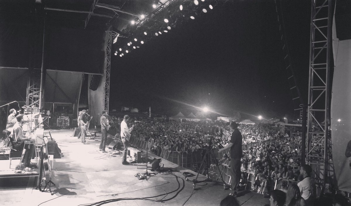 3TwentyOneMedia's tweet photo. @TpTroubadours @Chilifestinc #reddirthatco #SwisherSweets https://t.co/v0ugy9Be6i