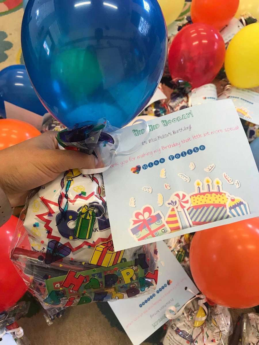 Gave out these cute little gift bags to my stuents to celebrate my birthday!  #birthday #celebration #ACUedu_P #kindyteacher 🎉🎁🎈