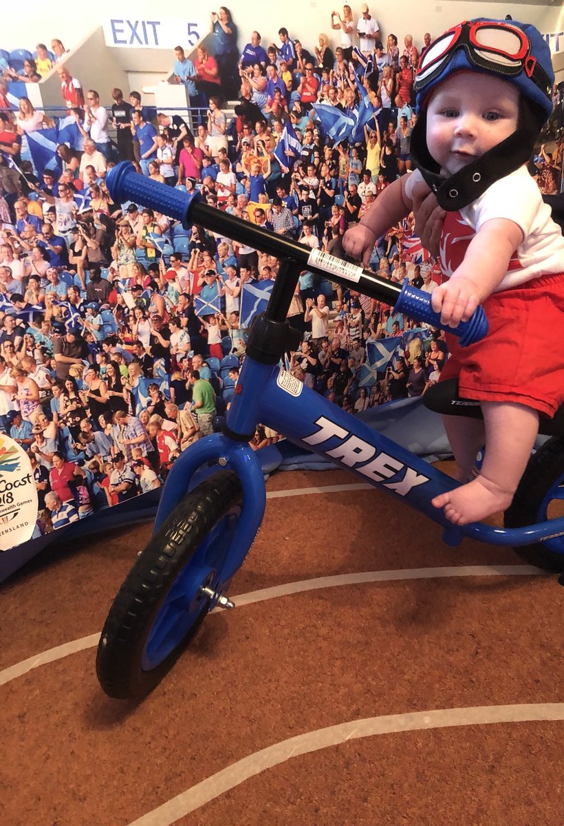 Littlelongc's tweet photo. Day 3 continued - Track Cycling. I’ve been practicing and I think I have this cycling malarkey nailed... look I don’t even need to hold on! Whoops! #tryagain @TeamEngland @BBCSport @bbcgetinspired @GC2018 #GC2018 #bbcgoldcoast https://t.co/I1r2K6MGGF
