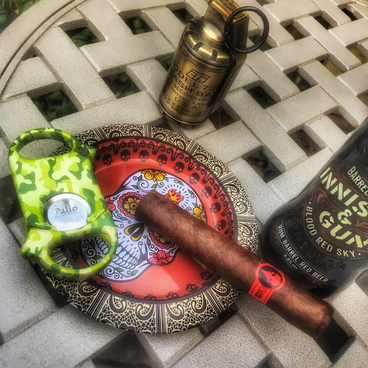 Grizz Sig-Ar BattleBeard💯 (@grizzcigarbeard) on Twitter photo 