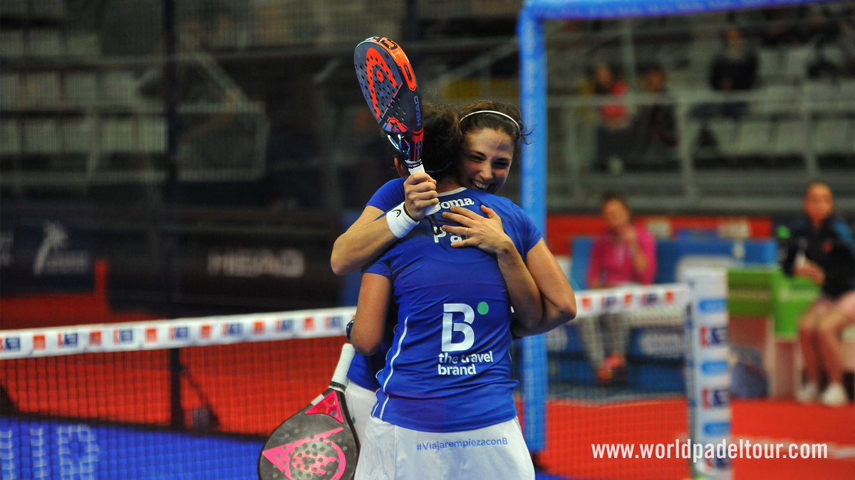 MasPadelX3's tweet photo. Grandes chicas. Partidazo con remontada de @pattytxu y @eliamatri que superan a @martita_ortega y @asanchezfallada 2-6 6-4 6-3 #WPTAlicanteOpen https://t.co/LOdWUbCW8B