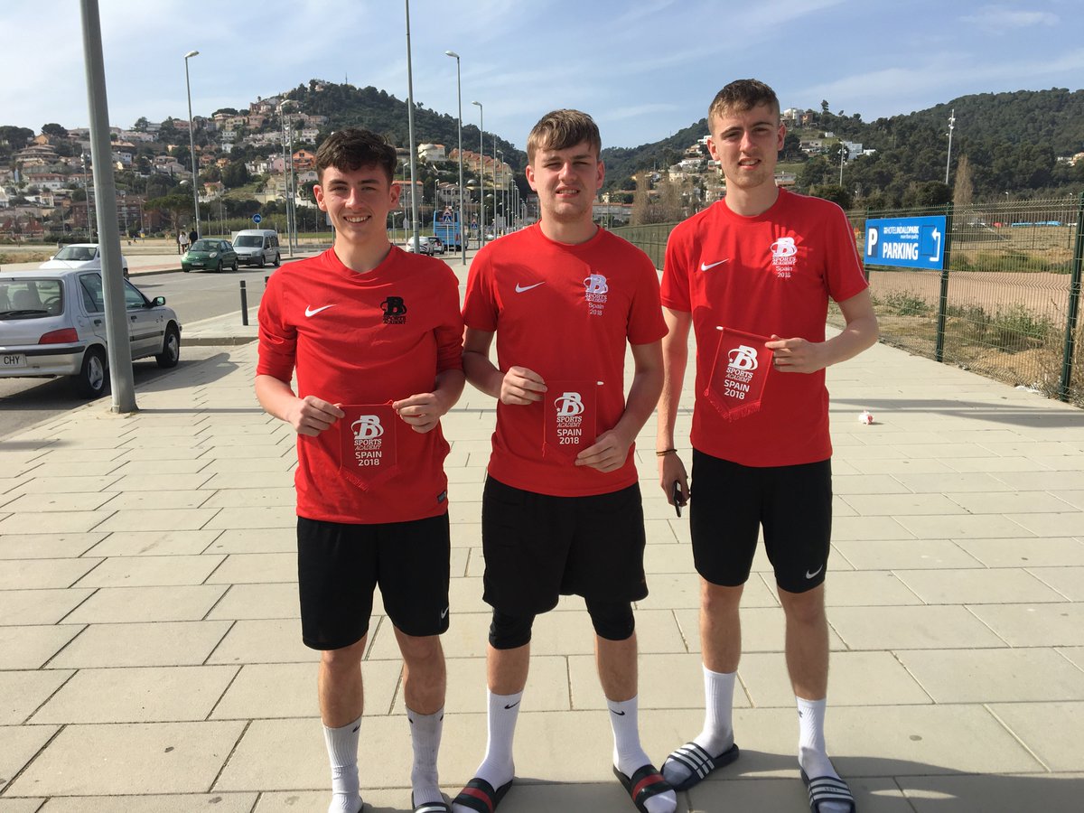 barnsleysport's tweet photo. It has been an amazing week, with a bit more luck we may have won it. Unbelievably proud of the boys and their performances. Undefeated throughout the tournament, however missing out on the final due to a penalty shootout. However walking away finishing 3rd and a trophy. https://t.co/Z8pcpGxFWM