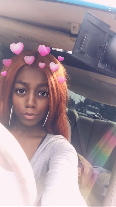 when u always switchin it up 🤔 who said brown skin girls can&rsquo;t wear color lol 💁🏽&zwj;♀️#melanin #blackgirlmagic<a href="/tag/melanin"class="tags"><span>#melanin</span></a><a href="/tag/blackgirlmagic"class="tags"><span>#blackgirlmagic</span></a>