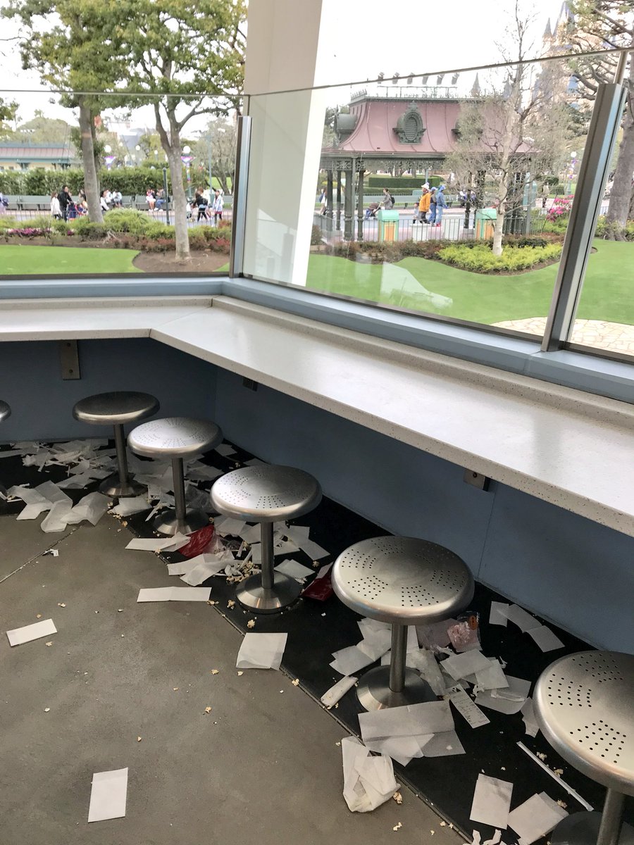 プラズマレイズダイナーが風で色々と悲惨なことになってる… #TDR_now