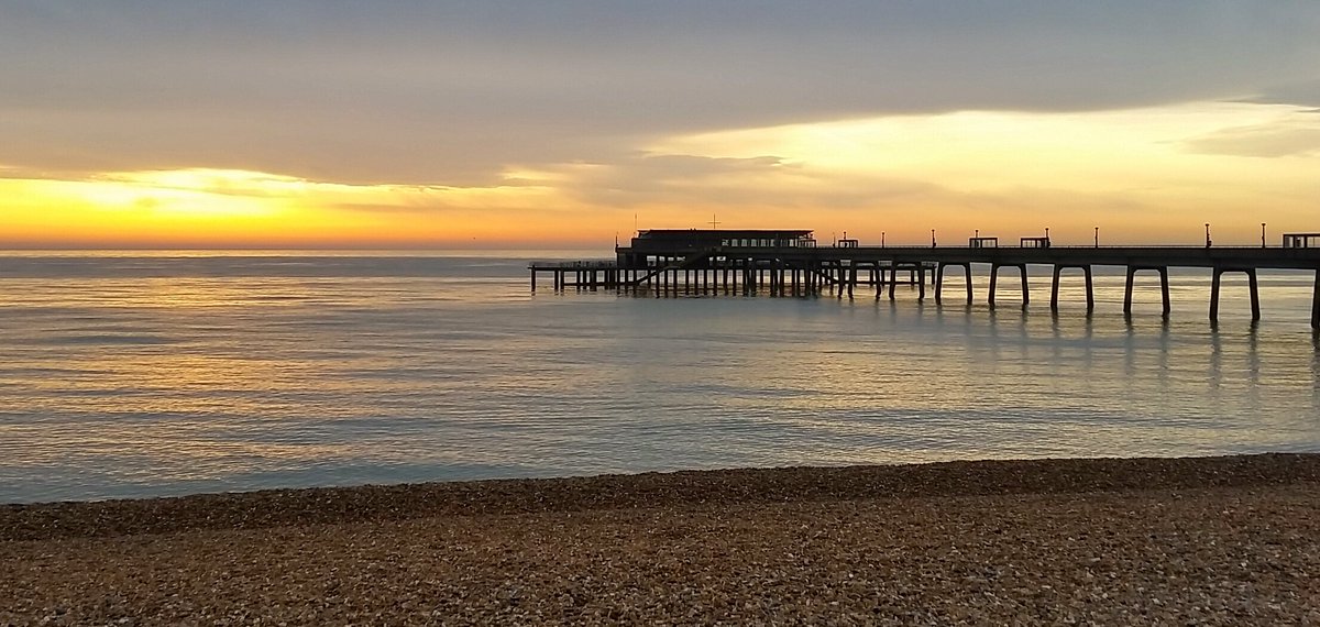 DealTownMarket's tweet photo. Good morning Deal!! @Deal_Town @Deal_Beach @discoverdeal1 your weekly market is just setting up https://t.co/lLSGvjsruB