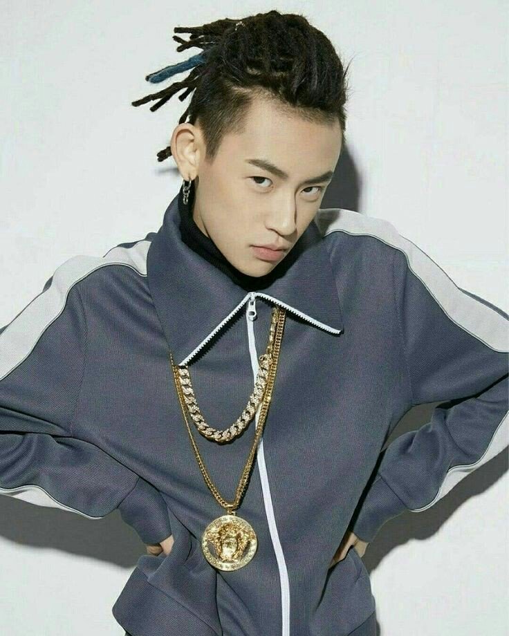 lira1j's tweet photo. 啊，小鬼有严重的伤害.  ;-) 
#xiaogui #NINEPERCENT https://t.co/jioBkjhxEA