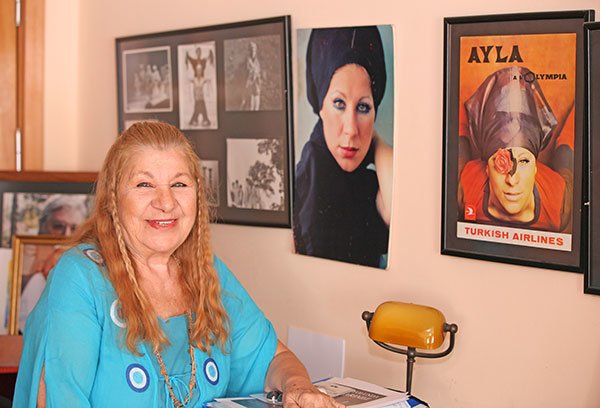 Sinema ve tiyatronun duayeni Ayla Algan: "81 yaşında Türkiye'nin orta çağını yaşıyorum" goo.gl/GbkGj6