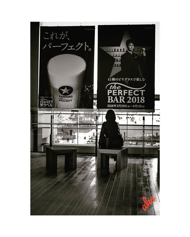 askaks's tweet photo. The empty seat...
The wait..
The heartbeat..
.
.
.
.
#waiting #woman #life #tokyo #empty #travelgram #japan #solitude #blackandwhite #streetphotography #shadow #bwstreet #monochrome #bwphotography #ig_japan #streetsoftokyo #fujifilmxseries #x100f #fujilo… https://t.co/80UpvZRzOz https://t.co/K7jAiOejmm