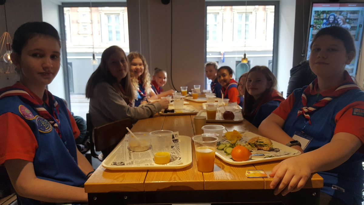 AberdonDashers's tweet photo. Breakfast For Champions!! Getting ready for the day ahead 🇩🇰😀🍎🥐
@DenmarkDash @GirlguidingAbdn @GirlguidingScot @ScotlandINTOPS #DenmarkDash https://t.co/kvgrOyejfv