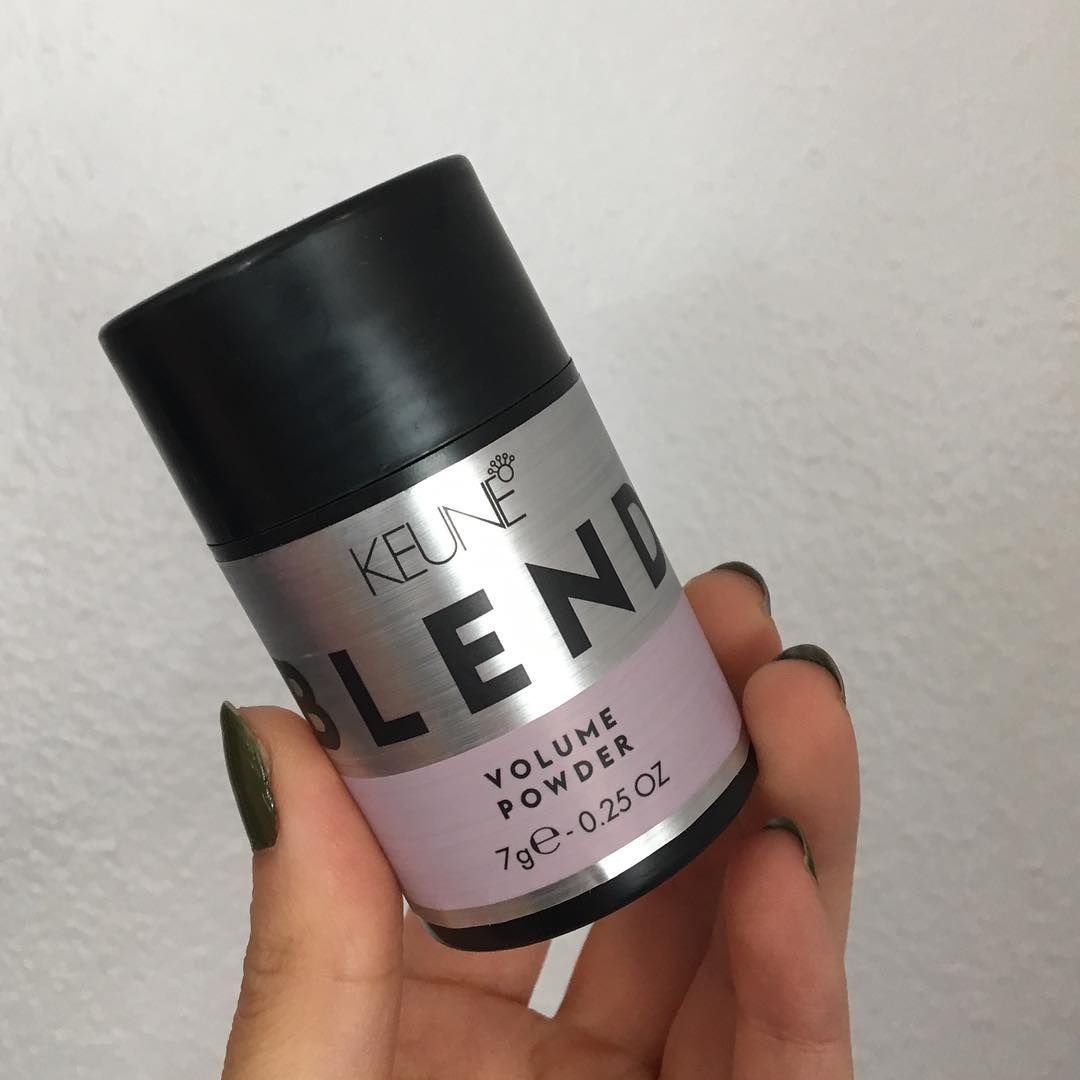 KeuneNAmerica's tweet photo. #PumpUpTheVolume. Sprinkle a small amount of powder on the roots of dry #hair. Massage it in and style the hair as desired. For extra volume and texture, apply the powder to the lengths of hair as well.
📸: @decobluesalon      
#beautytips #beauty #hairtips https://t.co/ce0XtO9FjT