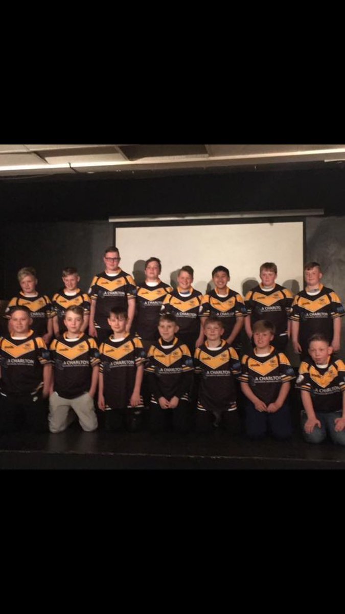 grouty37's tweet photo. Drig U12s looking awesome in the new kit ✨🏉💛🖤 @YorkshireJunior @Drigrugby https://t.co/5qbkbcEMjy
