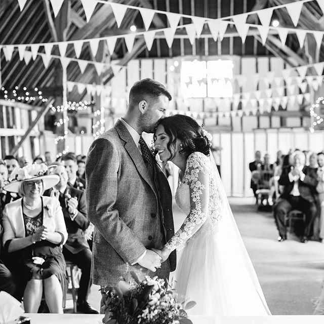 Oh my goodness, how sweet are these two?! This was taken in the moments after they shared their first kiss as husband and wife. 💕
#clockbarn #clockbarnwedding #mrandmrs #weddingceremony #momentscaptured #weddingmoments #blackandwhite #lydiastampsphot… ift.tt/2qfmdNF