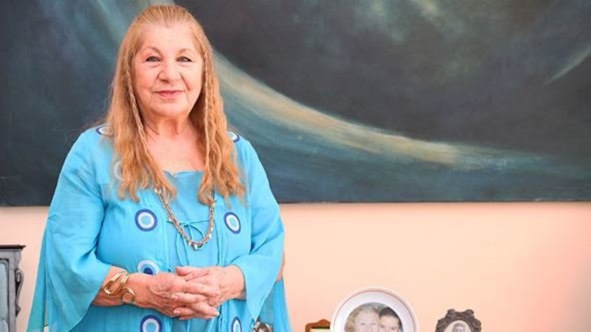 62 yıldır sahnede! Ayla Algan: Hiçbir güç kadınları merdiven altına koyamaz goo.gl/GbkGj6