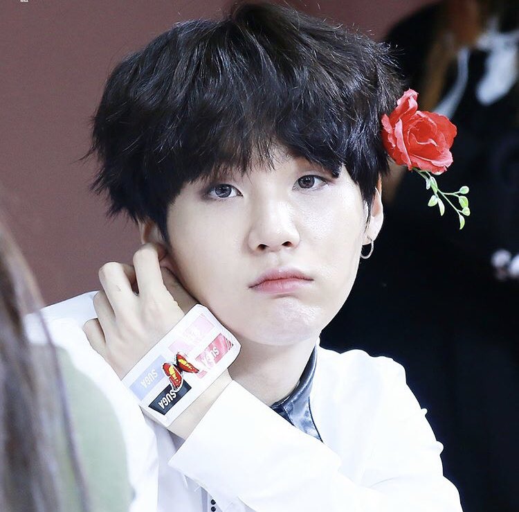 bb__tsge's tweet image. 私、ミンユンギ大好きなんですけど、皆さんはどうですか？？？？

 #BTS好きな人と猛烈に絡みたいのでこれを見た人はRTしてください 
 #ARMYさんRTorいいねしてくれたらフォローします 
 #BTS好きな人スルー禁止

フォロー秒で行きます🚗💨