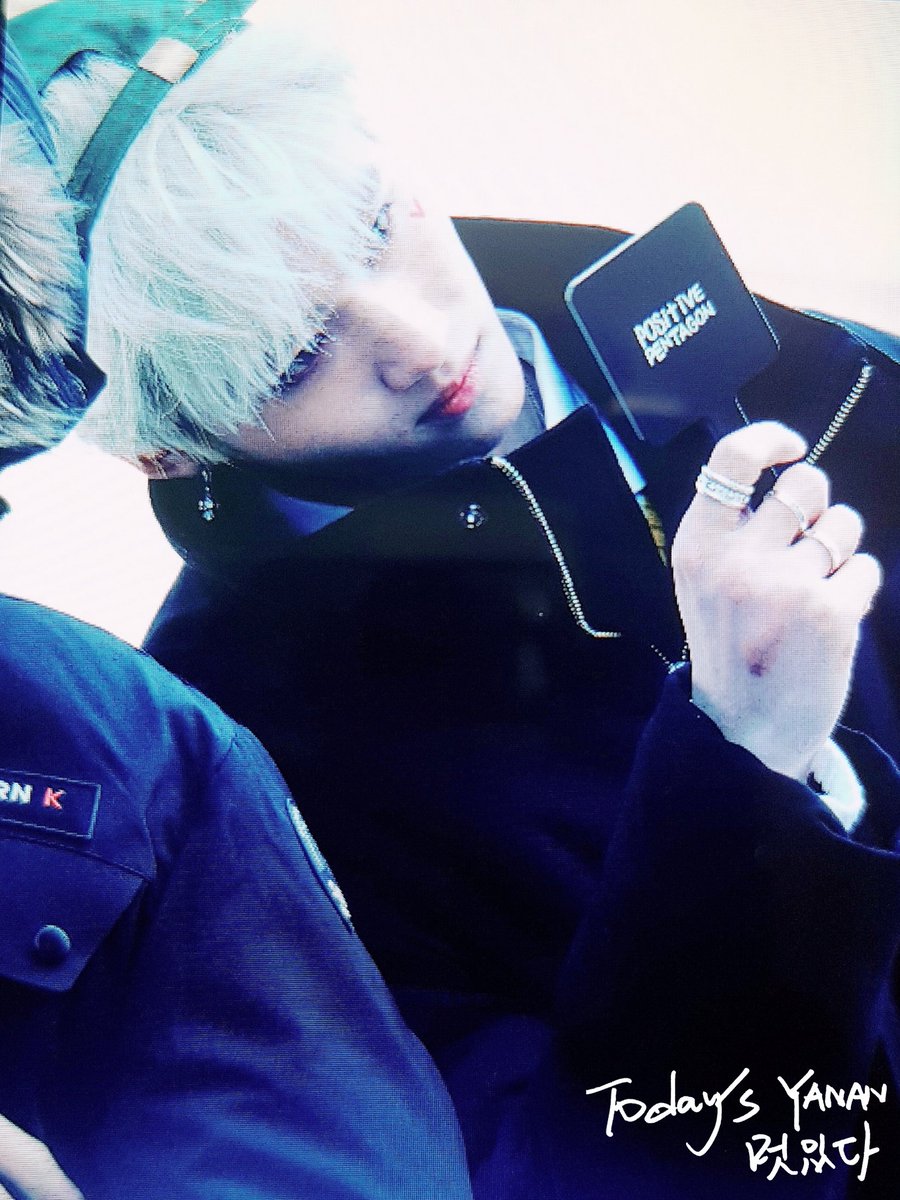 19961025net's tweet photo. 170407 음악중심 미니팬미팅☄

#옌안 #펜타곤 #PENTAGON #YANAN #빛나리 https://t.co/G813GlFE1A