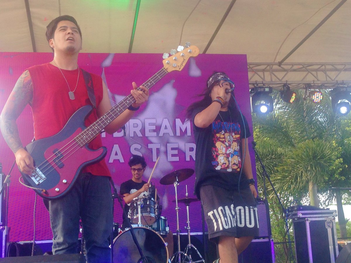 PRLMNOfficial's tweet photo. What a solid set by Daydream Disaster!! ๐๐ผ #ADayWithParaluman https://t.co/CHOTeqrDc3