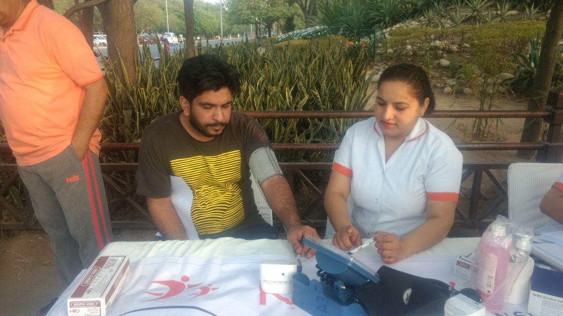 kare_partners's tweet photo. Kare Partners, Chandigarh organised Health camp at Sukhna Lake today. We would like to thank all who participated and attended our camp. It included medical tests with exercises.
#KarePartners #chandigarh #camp #medicalcamp #health #healthcare #fitness #beingfit #wellness https://t.co/PlEWb0H1QP