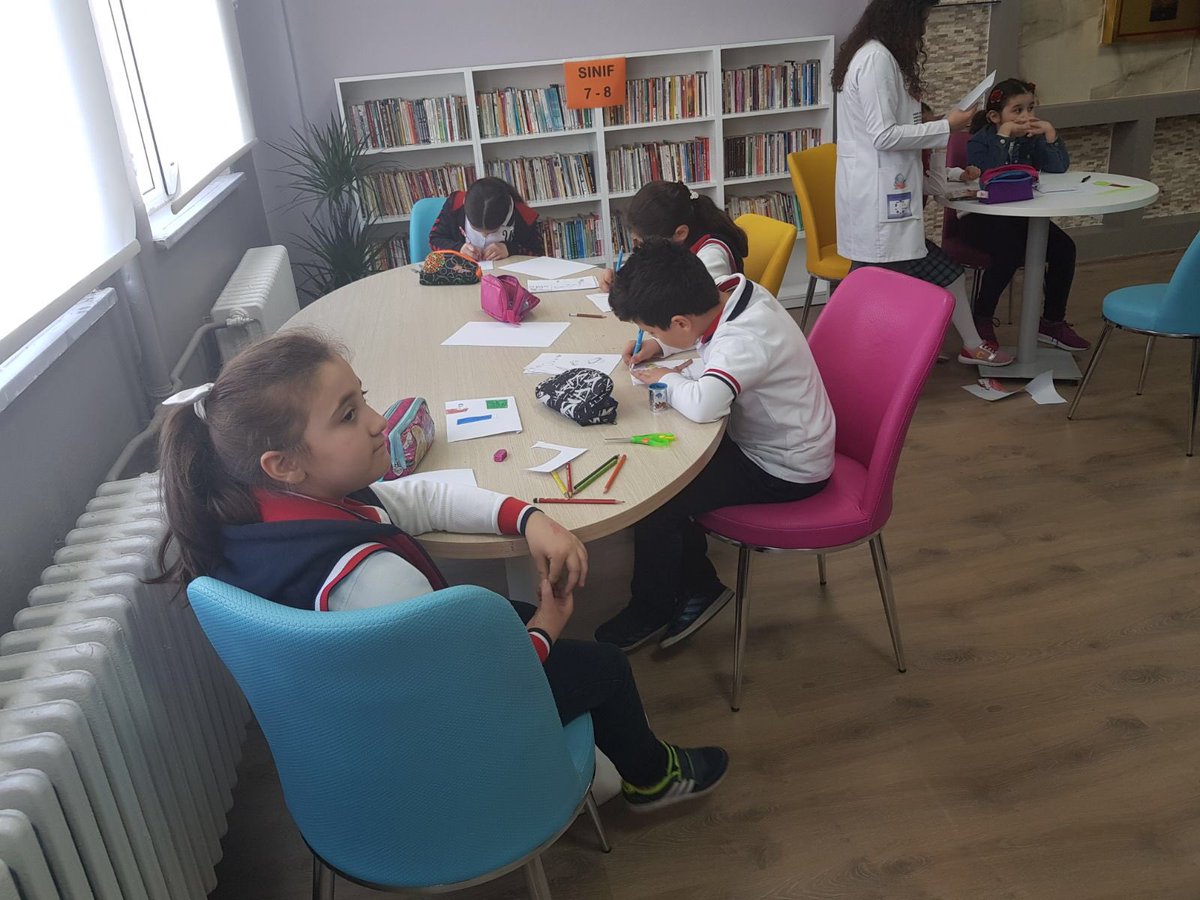 Üretken bir hayal gücün ve bir kalemin varsa, yapılacak tek şey birazcık yazıp eğlenmek… Yavuz Selim İlk/Ortaokulu Kadı Burhanettin Öğrenci Meclisleri çocuk yazarı Zekiye Çoban koordinesinde “Haydi, Yeni Kitaplar Yazalım" diyerek 7 özgün hikaye kitabı oluşturdular.