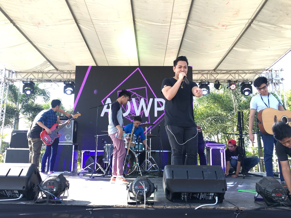 PRLMNOfficial's tweet photo. Weโve got @Aurora_Drive setting up right now โบ๏ธ
#ADayWithParaluman ๐ https://t.co/LwoYptn30A