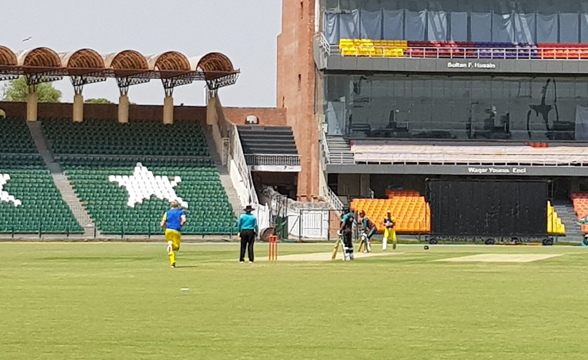 Shazy On Twitter We Want Urdu Language Broadcast In Psl4 If Ipl