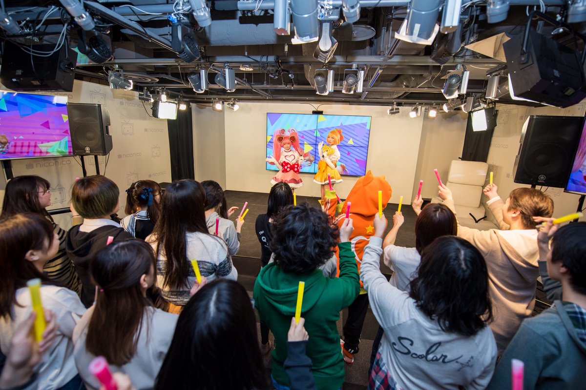 LLRR_staff's tweet photo. 初めてのライブ！ファンのみんなともりあがりました！
#リラルラ　#コンパス https://t.co/5BT2oMujea