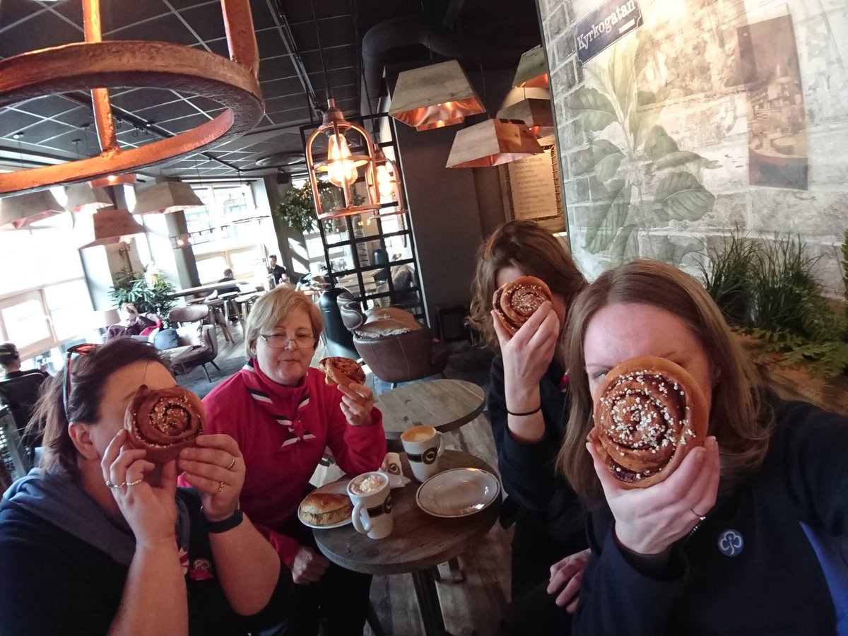 Breakfast time Danish style! First 10 points in the bag/stomach for <a href="/BromsGuiding/">Girlguiding Bromsgrove</a> 😋 <a href="/GirlguidingScot/">Girlguiding Scotland</a> <a href="/DenmarkDash/">Denmark Dash</a> #DenmarkDash