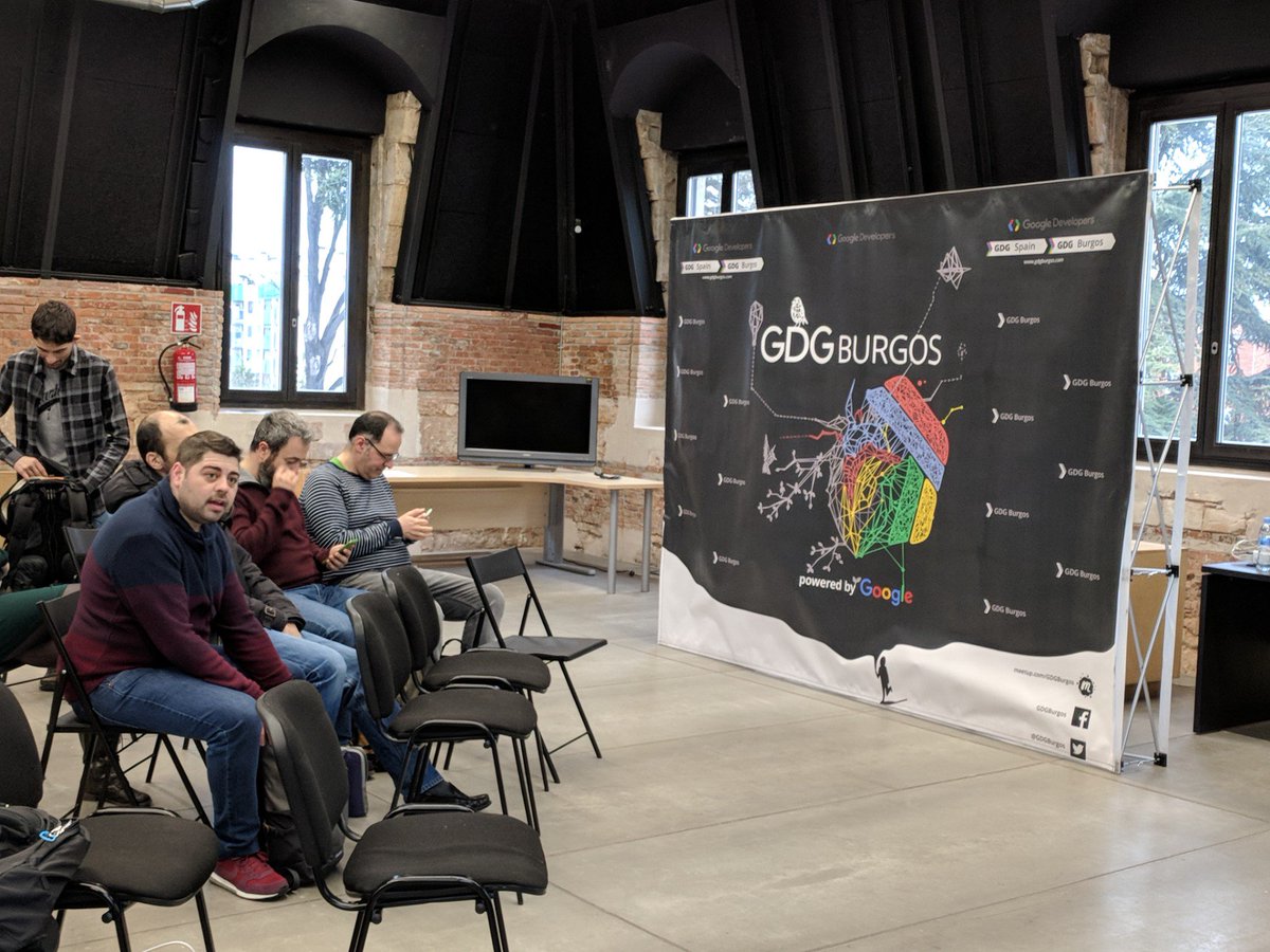 carlosazaustre's tweet photo. #LaunchpadBuild #GoogleCloudDay @GDGBurgos (@ Antigua Estación de Trenes in Burgos, Castilla y León) https://t.co/EosCJpn6p7 https://t.co/0J7kDFGJte