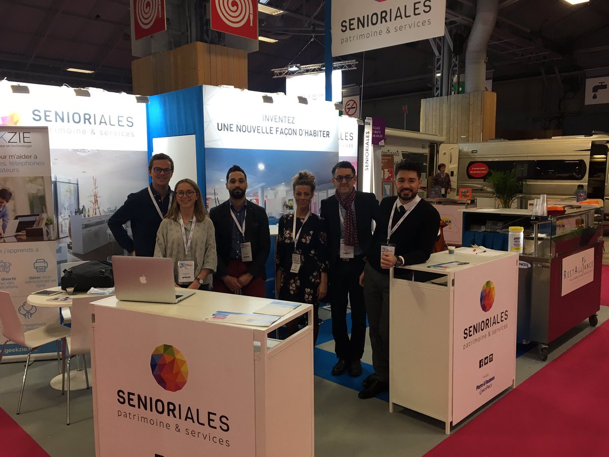 mrl_anthony's tweet photo. Nouvelle journée au @Salon_seniors  de #Paris avec une équipe en forme pour vous recevoir et vous présenter notre offre ! Rdv stand E56 Hall 2. À tout à l'heure 😉👍👌 #investir #Pinel #LMNP #residencesseniors https://t.co/qSPIlCjzIp