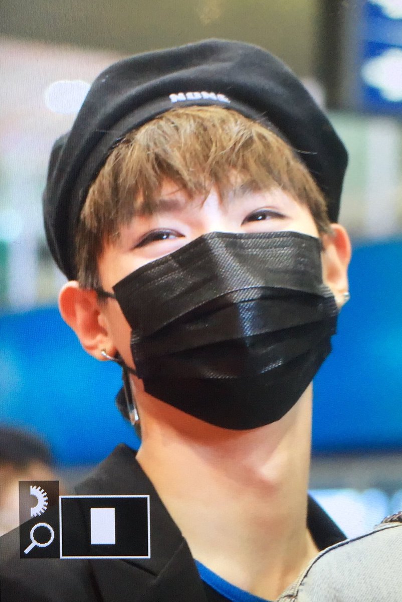 SpriteOxygen's tweet photo. 180408 Preview 
PEK✈️
cr.@Hattrick0219

 #저스틴  #JUSTIN #黄明昊 #IDOLPRODUCER https://t.co/0PpDpHLp0Z