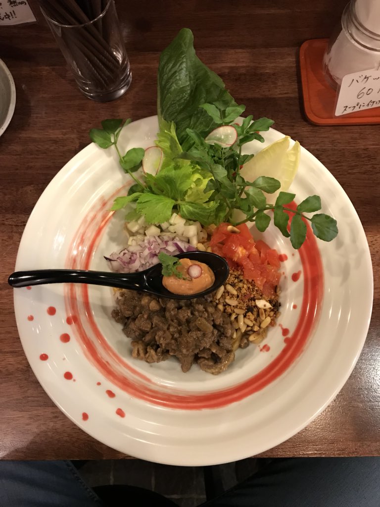 ebimaruramen's tweet photo. 本日の【仔羊まぜそば】完売‼️
致しました🙇‍♀️🙇‍♀️🙇‍♀️

明日はラストday です🐑✨
明日見逃すと次に仔羊に出会えるのは、、、⁉️

デフォのラーメンはまだご用意出来ますよ〜〜🍜🦐🦐🦐🦐✨ https://t.co/3aXtY01Ew0