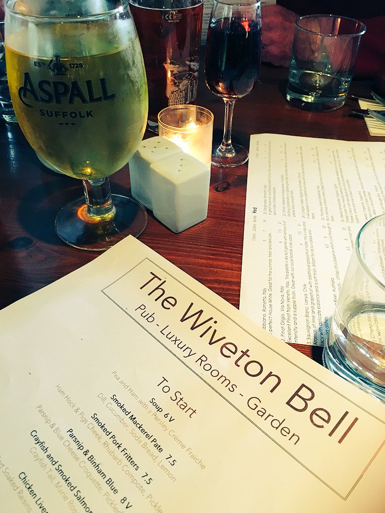 sharonjheaton's tweet photo. Great start to the 80th birthday celebration weekend 🎉🥂Now, what to eat!? @wivetonbell #GastroPub @visitnorfolk https://t.co/wir5XFLHxJ