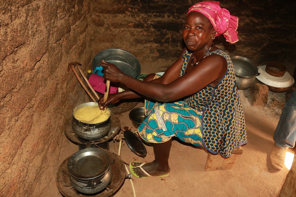 WBG_ClimateEnv's tweet image. Find out how #BurkinaFaso is scaling up use of #biodigesters for farmers for clean cooking. Target: 40,000 households by 2020. wrld.bg/iAZW30jgQP5
