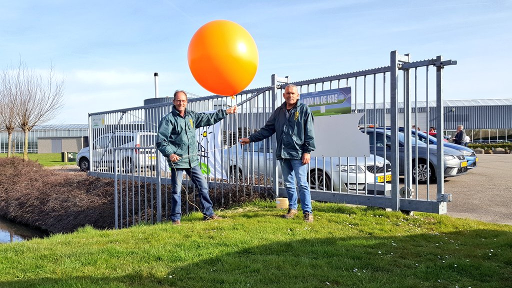 Volg de oranje ballonnen! Bezoek en bewonder de 13 bedrijven <a href="/komin/">komin</a> <a href="/OPVoornePutten/">OP Voorne-Putten</a> #lokaal voedsel <a href="/DeProefschuur/">De Proefschuur</a>