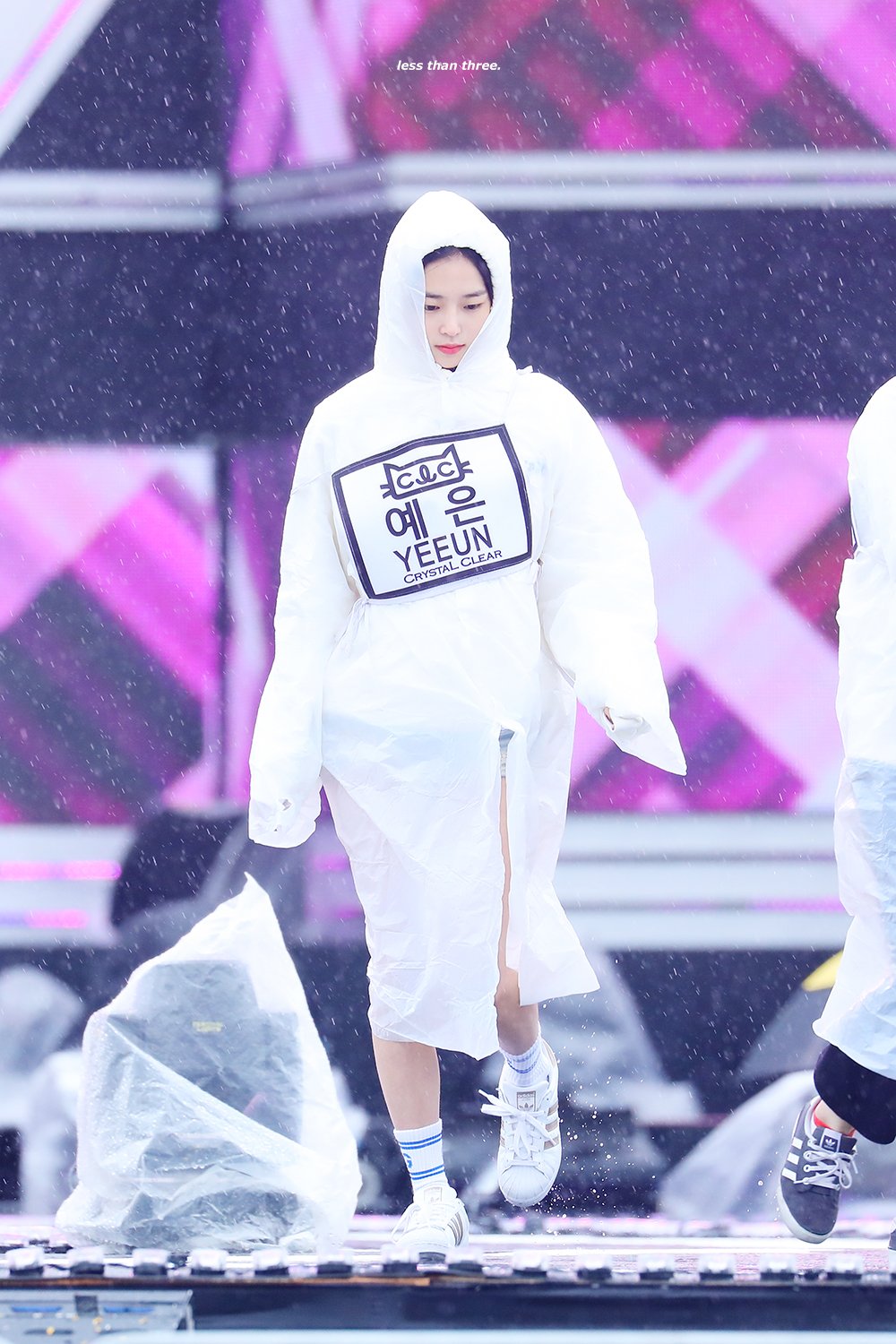 DaKry4bU8AAa2xP.jpg:orig