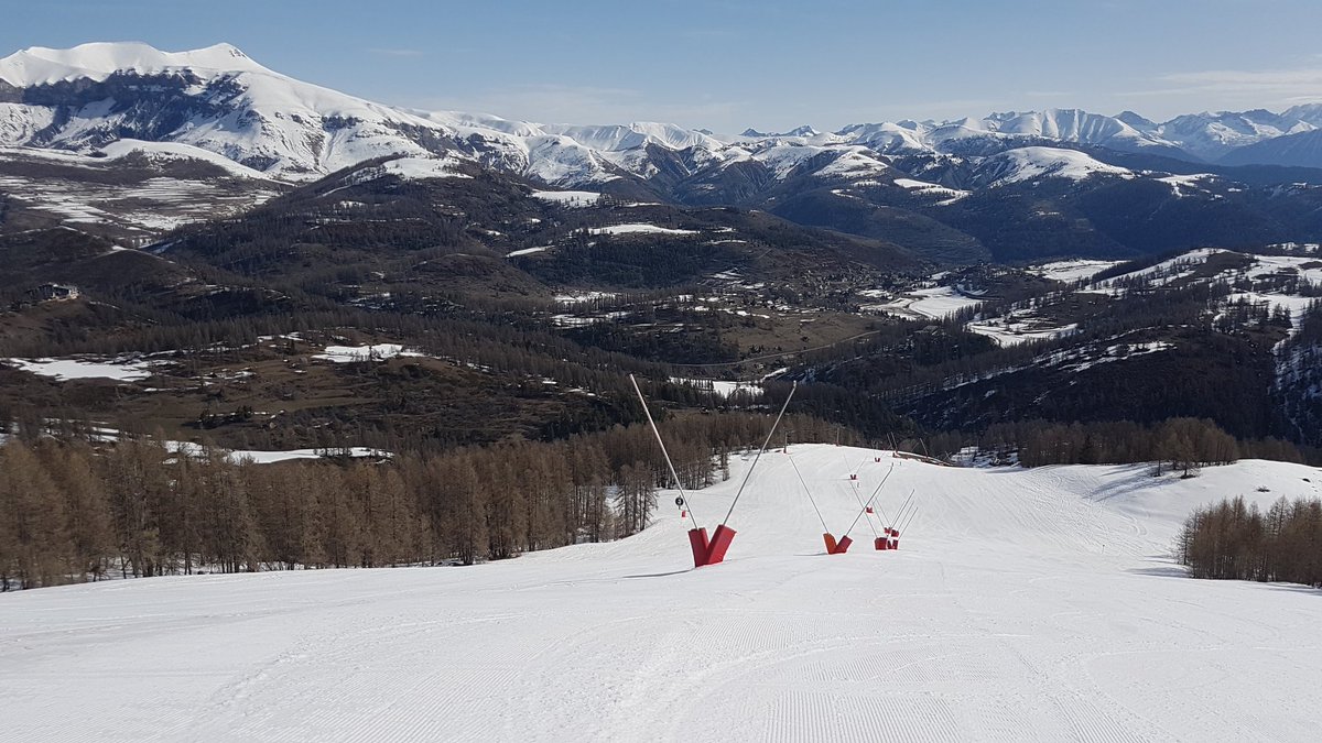 avalanche_06's tweet photo. Déjà... Dernier weekend de glisse ⛷️❄️😎 @VALBERGAlpesSud #skideprintemps https://t.co/MSnsubkBAk