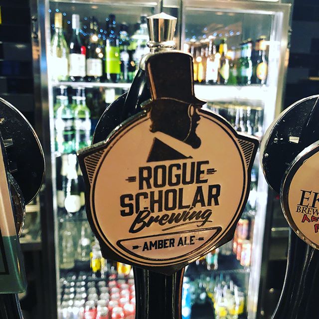 3wisemenofbeer's tweet photo. Rogue Scholar Amber Ale. On tap at the fabulous @thehopfactory the Amber is quite dark and tastes more black ale than amber. Low on the hops but with medium malt finish this is a winner. 8/10 and 8/10 #threewisemenofbeer @rogue_scholar_brewing #craftbeer #aussiecraftbeer #hopfact https://t.co/1mu9EFSEZP