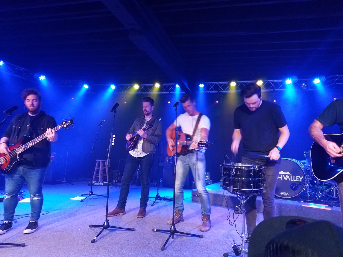 jol_73's tweet photo. High Valley
Jacksonville, NC
4/5/18 https://t.co/4cdPRFbl38