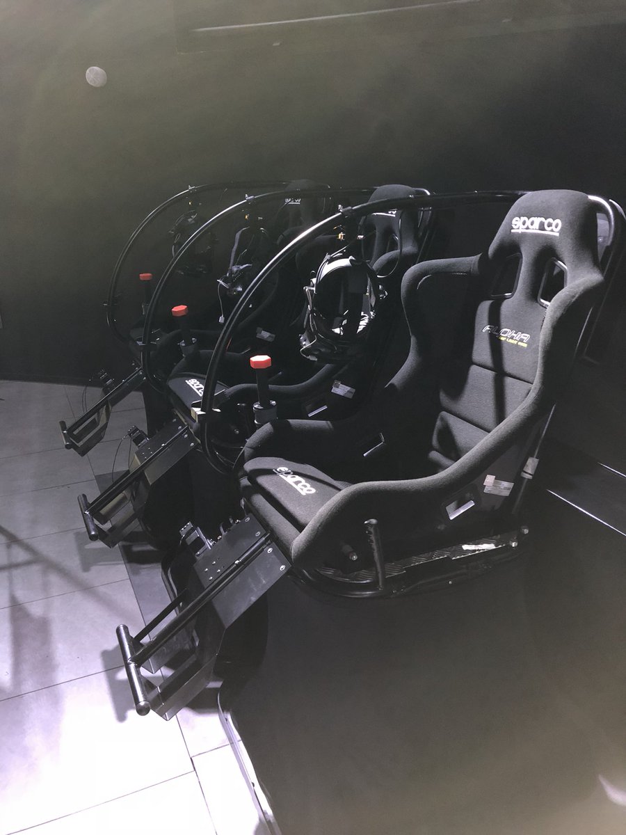 BaudonNicolas's tweet photo. Ça vous dit d’etre le copilote de @SebastienLoeb !? Ouverture aujourd’hui de la nouvelle attraction du @futuroscope SebastienLoebRacingXperience et elle est comme ça 👍🏻👍🏻 https://t.co/J1IuHkMb2h
