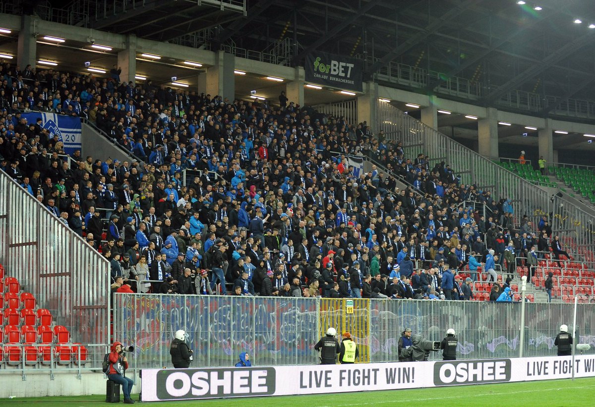 _1liga_'s tweet photo. Sobota w #Nice1Liga #OSHEE @eFortunapl
17:00 #STOPGS
17:45 #STMRCZ
18:00 #DRUMIE
18:00 #RCHOLI
18:00 #CHRPUN
18:00 #WIGKAT
18:00 #TYCCHR https://t.co/6rRtcOCCKo