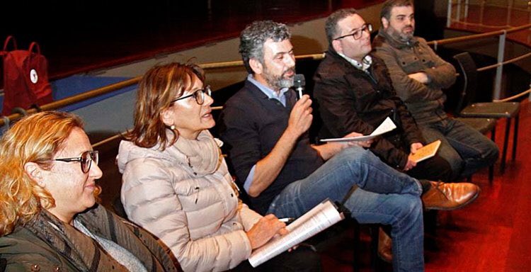 turismosalnes's tweet photo. #vilagarciadearousa La dirección gallega de CCOO toma las riendas para mejorar la gestión de la agrupación https://t.co/FVQMKvLpSE https://t.co/JwSV19PpzQ