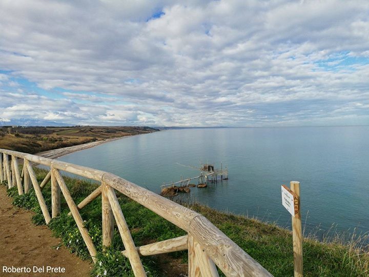 paesaggiabruzzo's tweet photo. #Foto di Roberto del Prete - Punta Aderci  #Abruzzo #Travel https://t.co/LQzlLKTy01 https://t.co/ow5iDPw2Ir