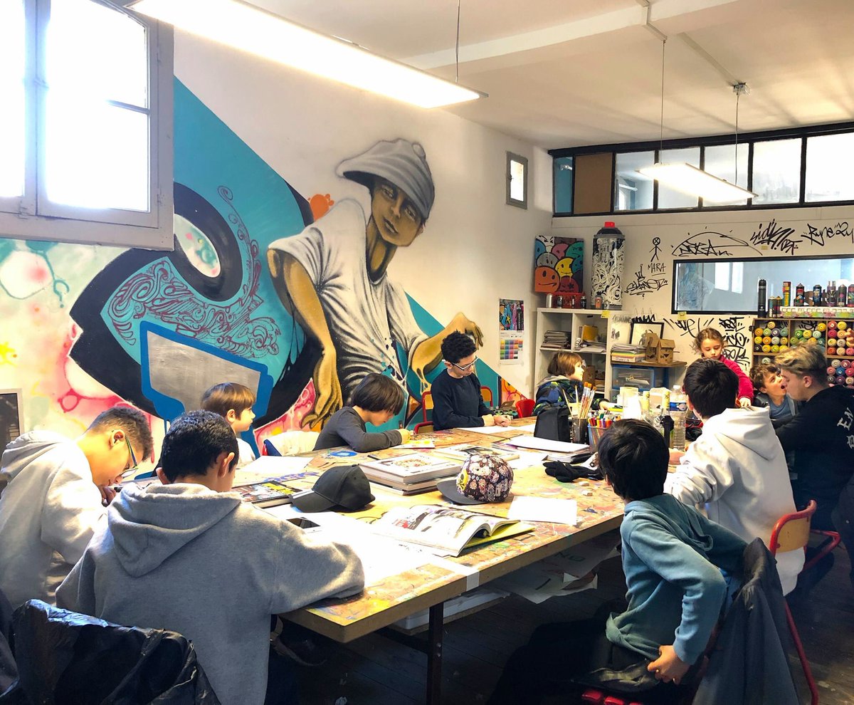 Stage vacances de Pâques ! Graffiti Kids ! 🤩🤩
🏁 Les inscriptions sont ouvertes sur contact@assolineup.com #graffiti #urbanart #streetart #montpellier