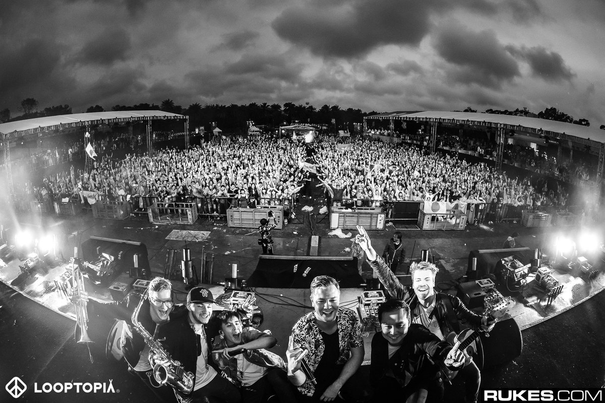 looptopia's tweet photo. #LOOPTOPIA DAY 1
#LOOPTOPIA2018
Photo by @rukes https://t.co/zFSJBhvqRD